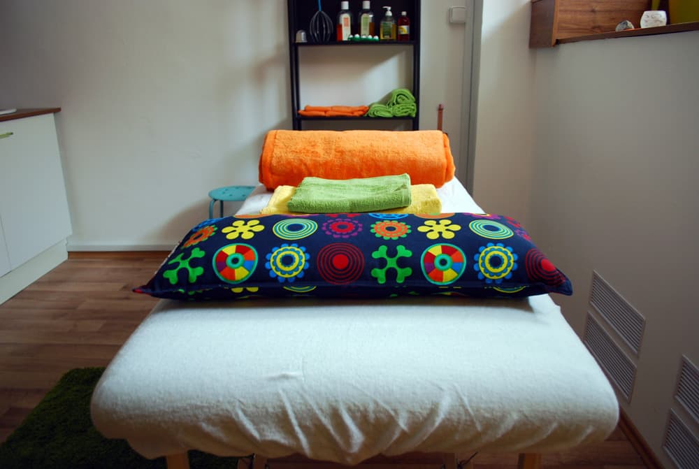 Masážní lehátko — studio Pontika Brno